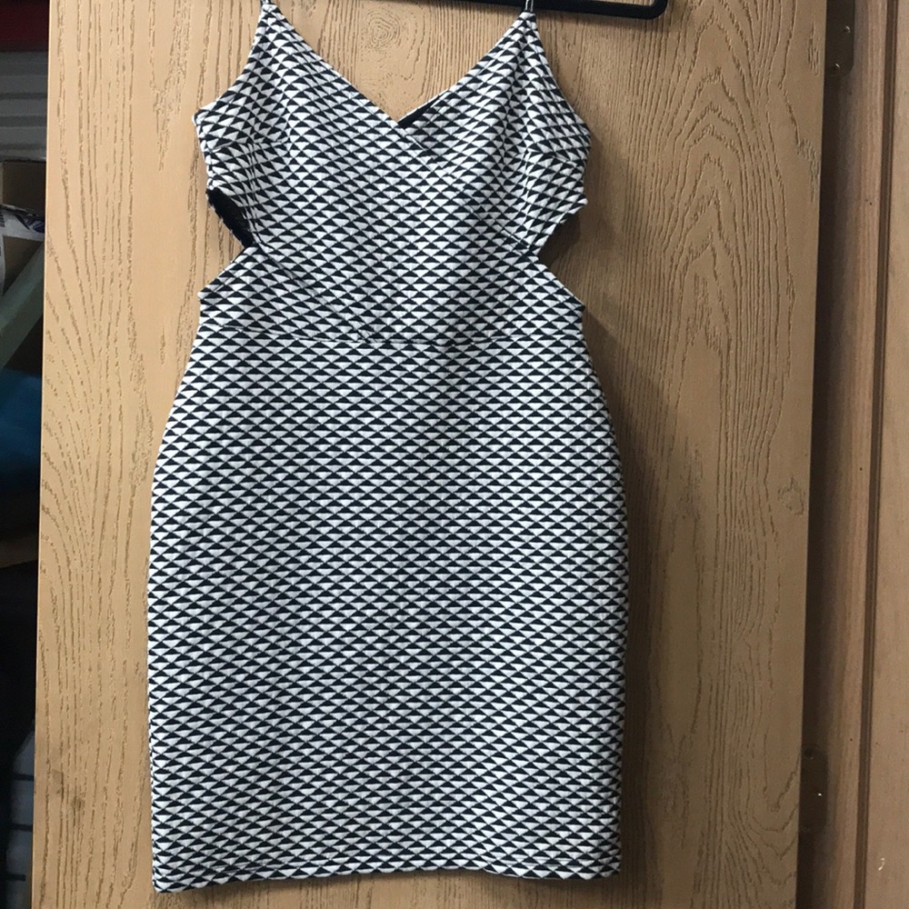 NWT. Black & White Pattern Dress